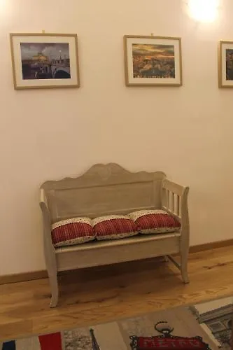 Bed & Breakfast Home 103 Rome Italy